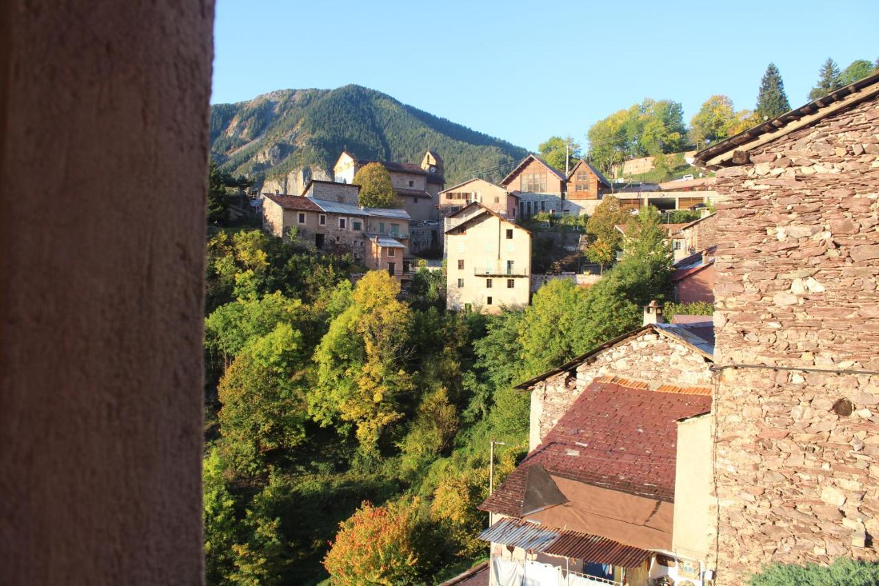 Hotel Auberge Lo Robur Roure Exterior foto